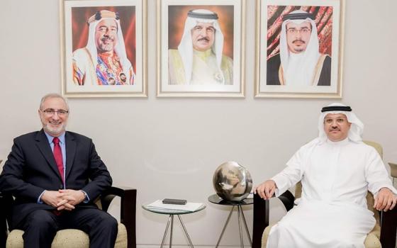 رئيس هيئة البحرين للثقافة والآثار يلتقي السفير الإسرائيلي