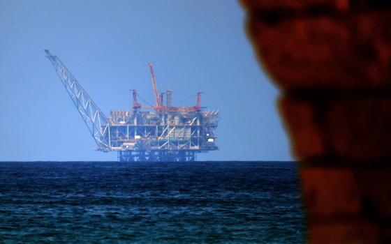 لتصدير الغاز الفلسطيني المسروق.. الاحتلال يوافق على إنشاء منصّة عائمة جديدة ??