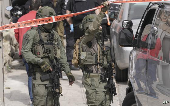 الاحتلال يواصل حصار مدينة أريحا لليوم السابع ?  