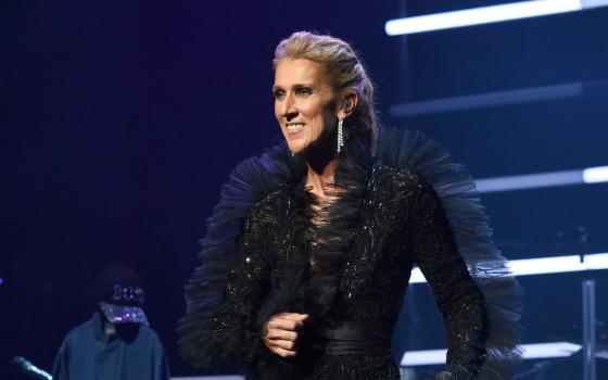 الحملة الفلسطينية تدعو المغنيّة سيلين ديون لإلغاء حفلها في تل أبيب