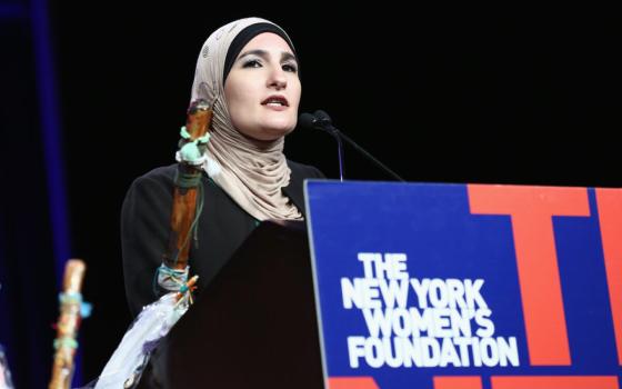 شركة أمريكية تلغي استضافة ناشطة من أصول فلسطينية بسبب "إسرائيل"  