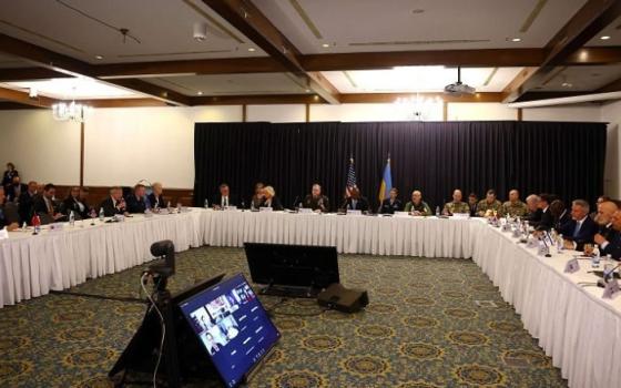 "العمال التونسي": سعيّد ارتكب خيانة عظمى عبر التطبيع في الناتو  