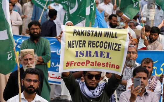 حديث متزايد في باكستان حول احتمالية التطبيع غير المشروط مع "إسرائيل"