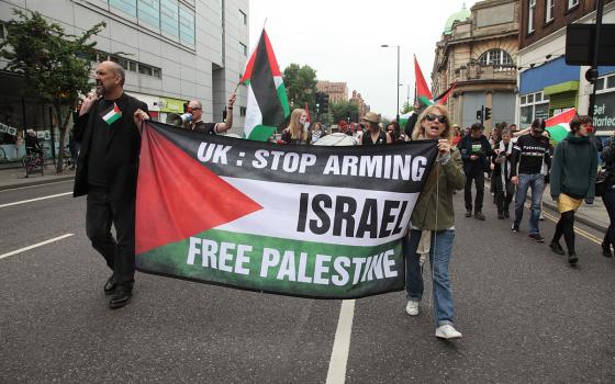حملة أصدقاء الأقصى تدعو لندن لوقف تسليح الاحتلال الإسرائيلي