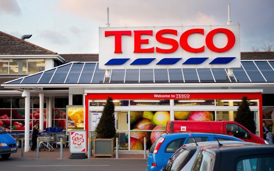 حملة أيرلندية تدين استيراد متاجر بريطانية للخضراوات الإسرائيلية