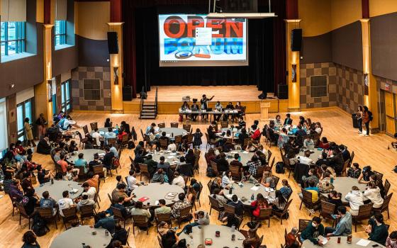 نقاش طلابي في أوهايو حول الاستثمار بالشركات الداعمة لـ "إسرائيل"  