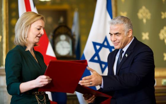 دول عربية تحذّر بريطانيا من نقل سفارتها للقدس  