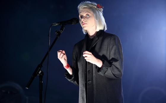 حملة "فنانون لأجل فلسطين" تطالب فنانة نرويجية بإلغاء حفلها في تل أبيب  