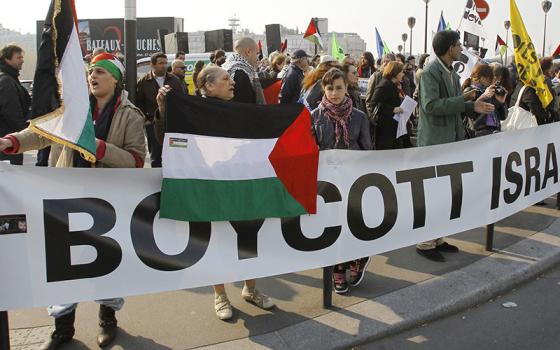 روما.. حركة المقاطعة تشيد بالتزام 150 فنان وجمعية بمقاطعة الاحتلال الإسرائيلي