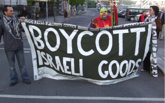 الاتحاد العام التونسي للشعل يطالب بالتحقيق في استيراد بضائع إسرائيلية  