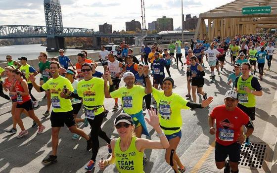 سباق جري في مدينتين أميركيتين لدعم أطفال اللاجئين