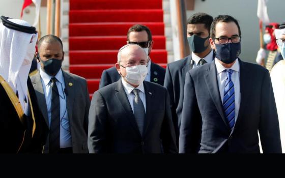 لتوقيع اتفاق التطبيع.. وصول أول رحلة مباشرة من الأراضي المحتلة لمطار البحرين