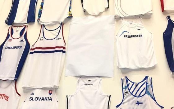 قطر.. مجمع تجاري يزيل ملابس رياضية تحمل علم الاحتلال الإسرائيلي  