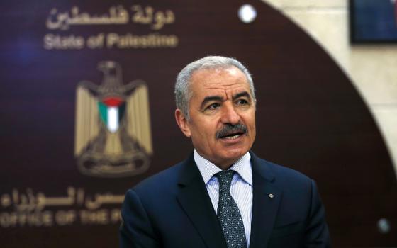 الحكومة الفلسطينية تطالب بتوفير الحماية الدولية لفلسطين