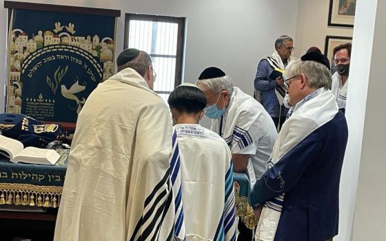 نشرة أخبار “مقاطعة”  