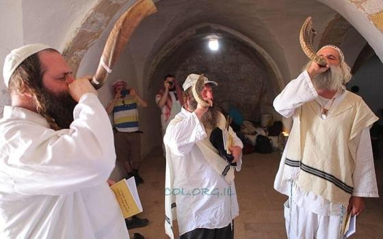 لجنة نقابية تطالب الحكومة الأردنية بحماية الأماكن الدينية والأثرية