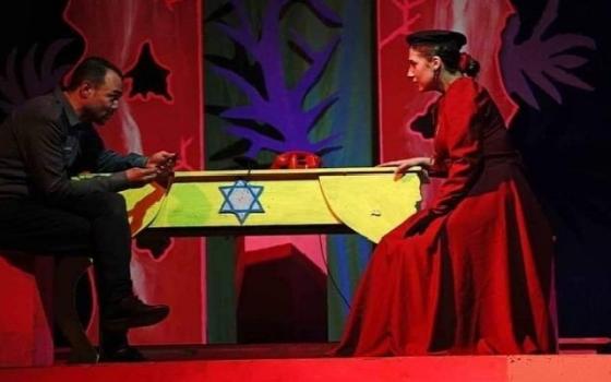 عرض مسرحي في مصر عن جرائم الاحتلال بحق الشعب الفلسطيني