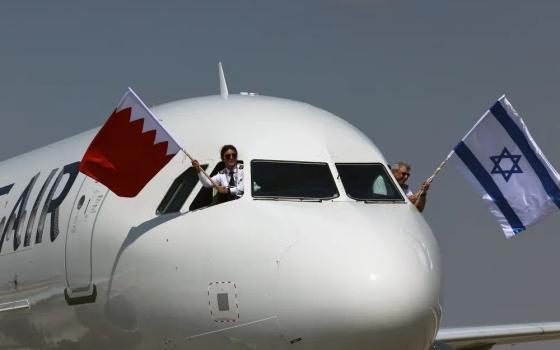 استعدادات لزيارات متبادلة لوزراء إسرائيليين وبحرينيين