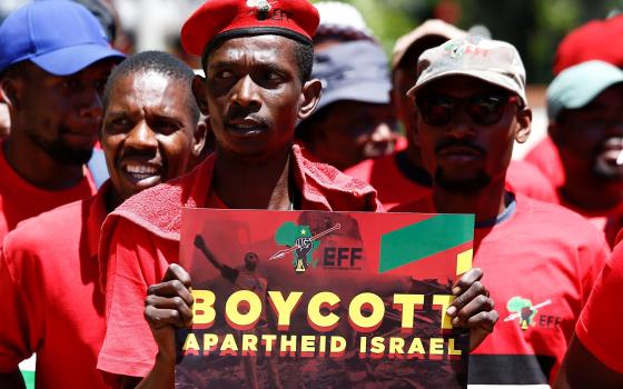 نشطاء أكثر من 20 دولة يجتمعون في داكار لمكافحة الفصل العنصري