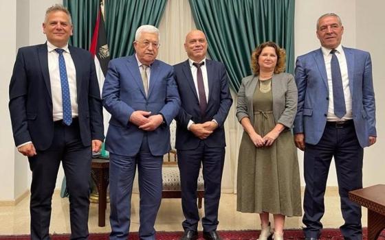 الرئيس عباس يدعو وزراء إسرائيليين لزيارة رام الله