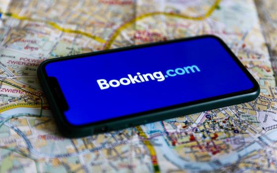 موقع بوكينغ يتراجع عن تصنيف الرحلات للمستوطنات بأنها "خطرة"
