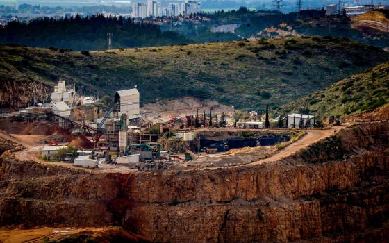 لجنة هولندية تدعو إلى مقاطعة شركة "هايدلبرغ" الألمانية