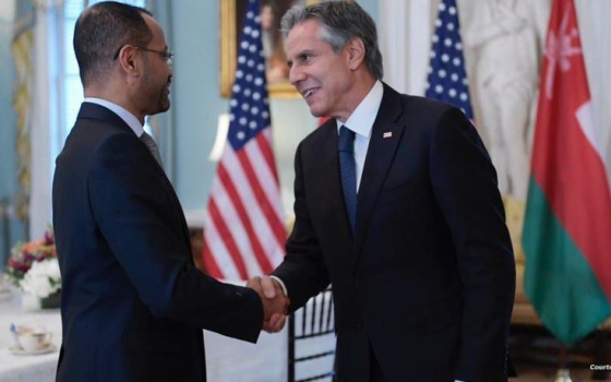 تقرير أمريكي: ضغوط أميركية لفتح أجواء عُمان أمام الطيران الإسرائيلي