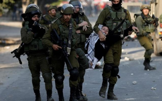 المركز الفلسطيني لحقوق الإنسان يطالب بتحرك دولي لإيقاف جرائم الاحتلال