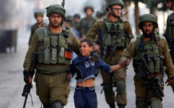 "إسرائيل" قتلت 61 طفلًا منذ مطلع العام ودعوات لإدراجها في "القائمة السوداء"