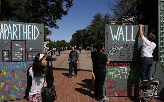 مرشح للكونجرس عن نيويورك يتعهد بحرمان جامعة كاليفورنيا من التمويل