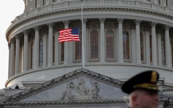 الغارديان: زعيم الديمقراطيين المقبل في الكونغرس سيحظى بدعم "إيباك"