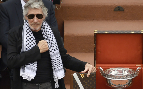 ضغوط إسرائيلية لإلغاء حفل روجر ووترز في فرانكفورت ?  