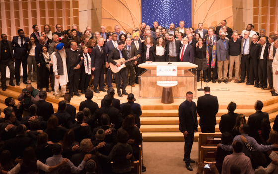 حركة المقاطعة: رئيس المركز الفلسطيني للبحوث السياسية ضالع في التطبيع