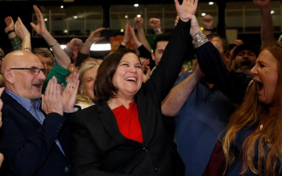 مشاركة فلسطينية في مؤتمر حزب "شين فين" الأيرلندي