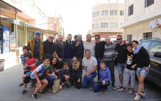 تجمع أردني يتهم رئيس بلدية الكرك بالتطبيع