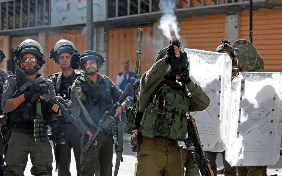 حملة أصدقاء الأقصى تدعو الحكومة البريطانية لوقف التعامل العكسري مع الاحتلال الإسرائيلي