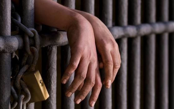 اللجنة الفلسطينية الهولندية تدين الإهمال الطبي بحق الأسرى  