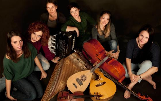 أثينا.. حركة المقاطعة ترحب بمطالبة فنانين برفع الحصار عن غزة