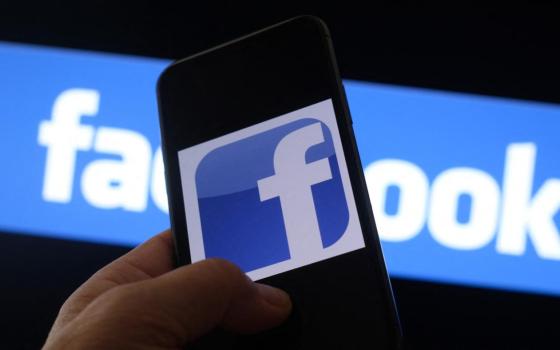 فيسبوك يفرض قيودًا جديدة على الفلسطينيين من خلال "الأفراد الخطيرين"