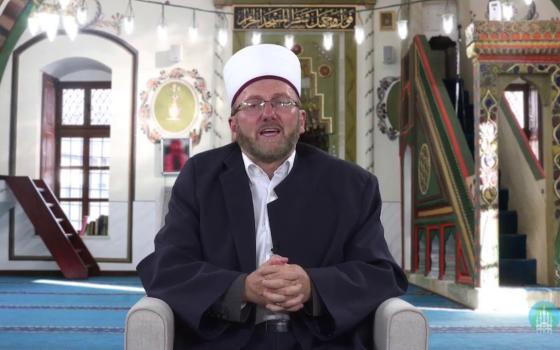 مفتي كوسوفو السابق: غالبية الشعب ترفض التطبيع مع الاحتلال