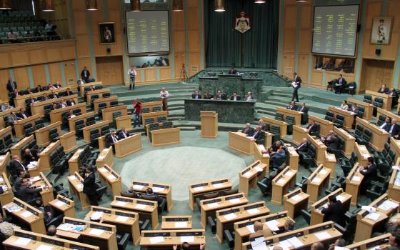 كتلة نيابية أردنية: على بريطانيا الاعتذار عن جرائمها في الوطن العربي  