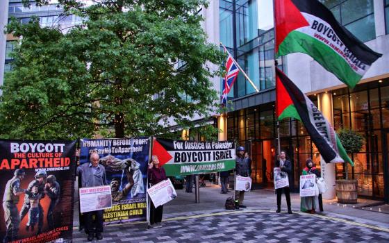 حركة المقاطعة تدعو لوقف مساعدة الاحتلال عسكريا