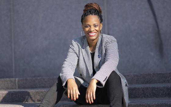 أيباك تدعم مرشح جمهوري لهزيمة مرشحة ديموقراطية تناصر فلسطين  