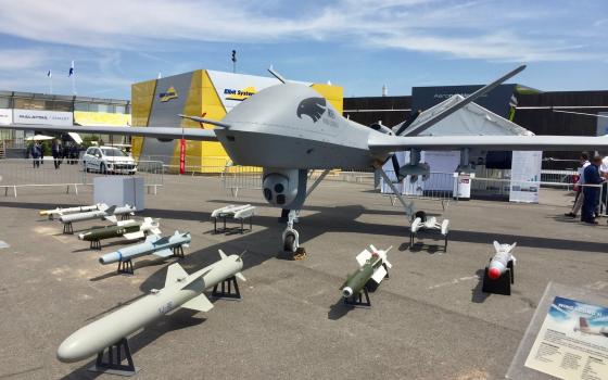 حركة المقاطعة في كولومبيا تدعو لفرض حظر عسكري على الاحتلال الإسرائيلي  