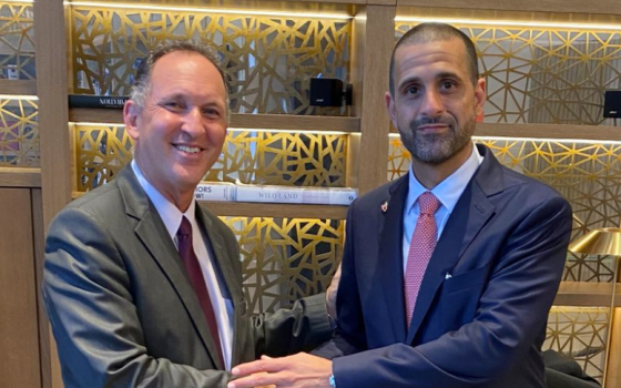 سفير البحرين في تل أبيب يشكر الحكومة و"الشعب" الإسرائيلي