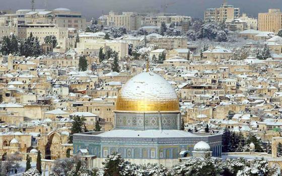 التطبيع مع إسرائيل وأبعاده  