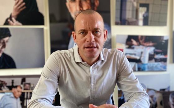 النشرة - ترحيل المحامي حموري لفرنسا.. ونتنياهو يسعى للتطبيع السعودي