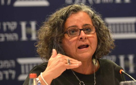 نائبة عربية بالكنيست تنعى شهداء نابلس وتتعرض لهجوم في "إسرائيل"