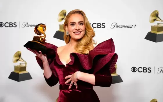 المغنية العالمية “أديل”  قد تزور "إسرائيل" 👎