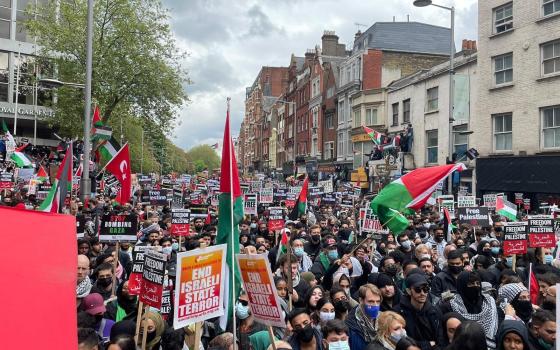 e697635d-e834-4e6b-8e55-51a3d4d0ec37